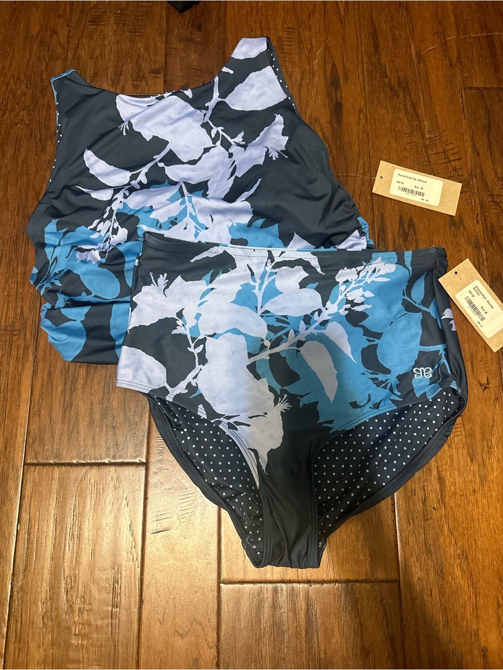 NWT! Albion Blue Hibiscus Modest 2-Piece Swimsuit - Size M